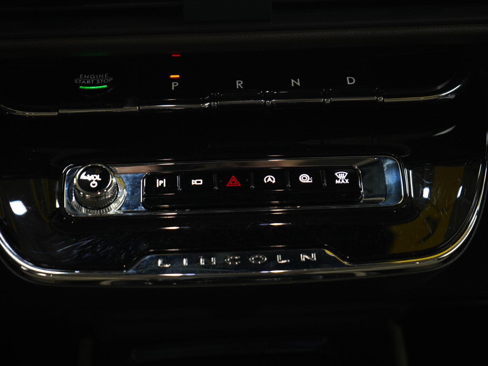 Used 2024 Lincoln Corsair Reserve w/ Equipment Group 201A FWD image 21