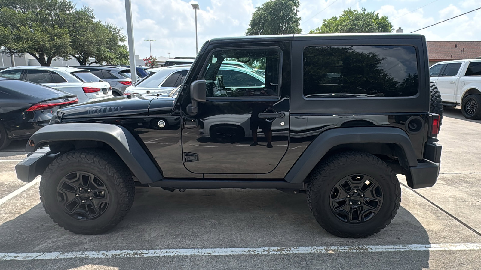 Used 2017 Jeep Wrangler Sport AWD/4WD image 3