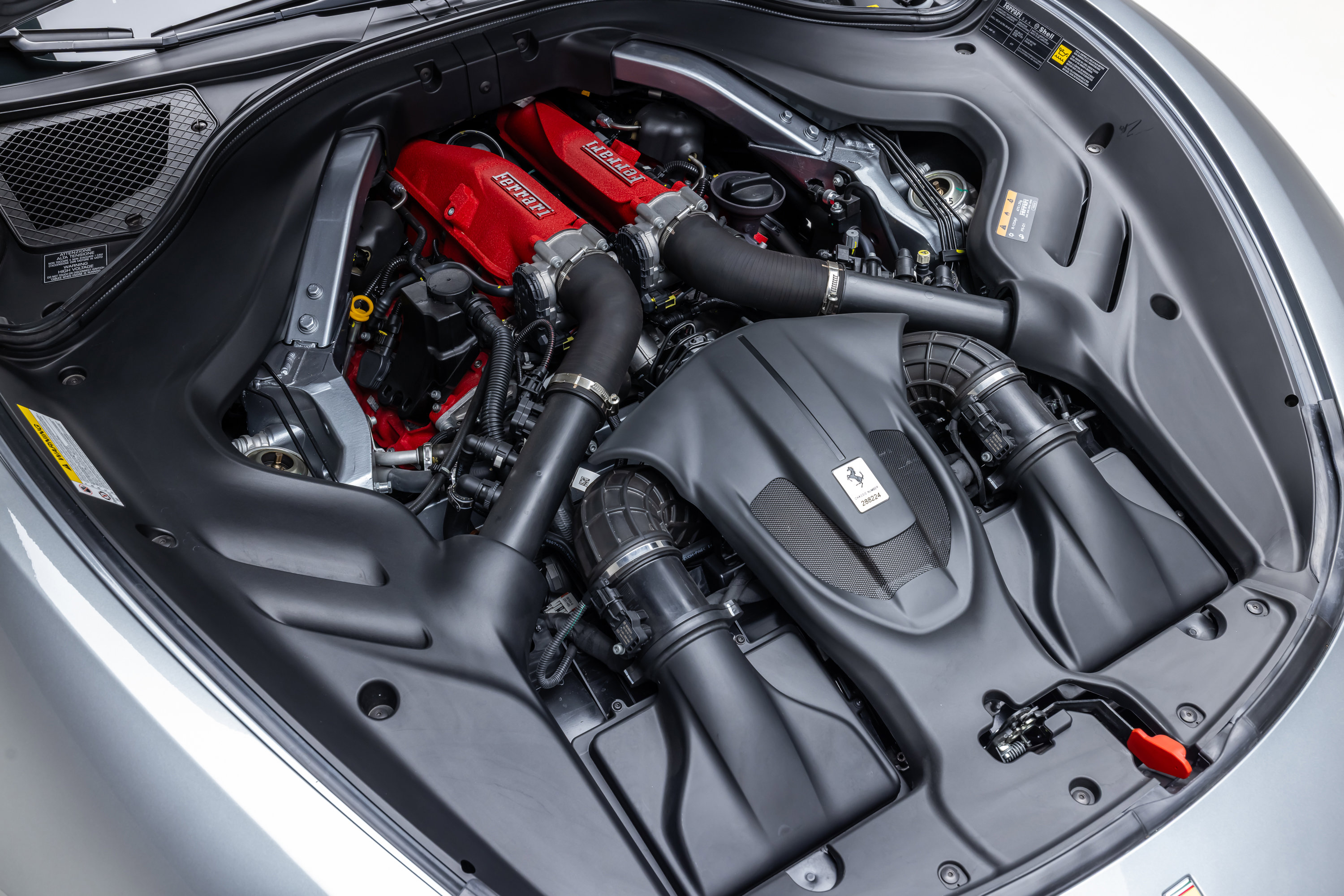 Used 2023 Ferrari Roma RWD image 23