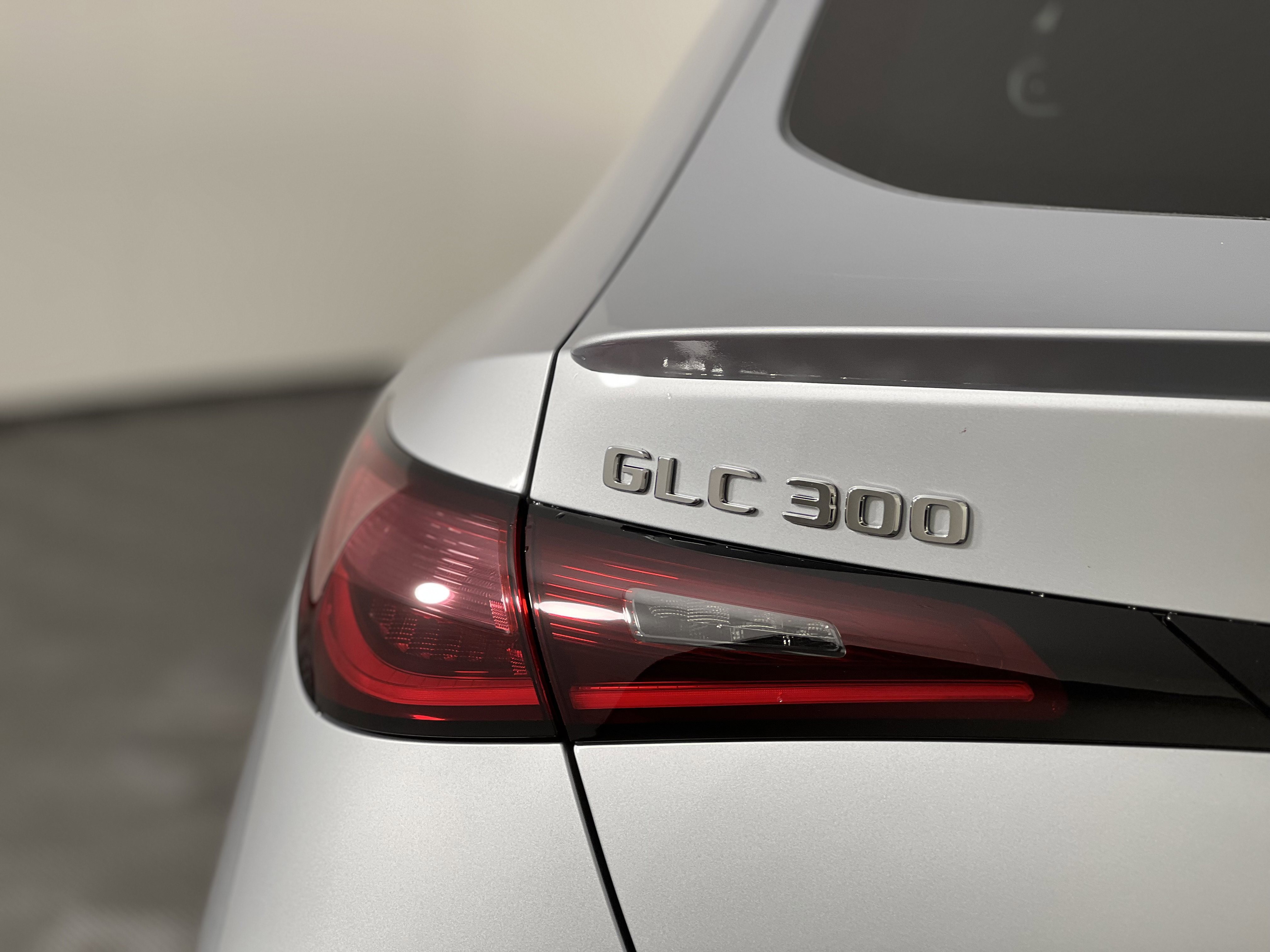 New 2026 Mercedes-Benz GLC 300 4MATIC image 12