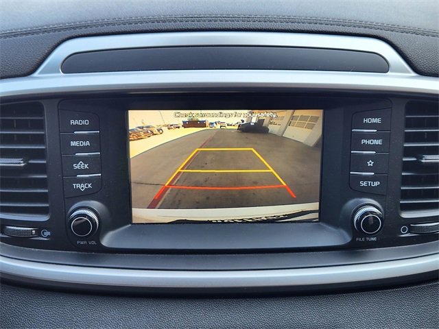 Used 2019 Kia Sorento S image 14