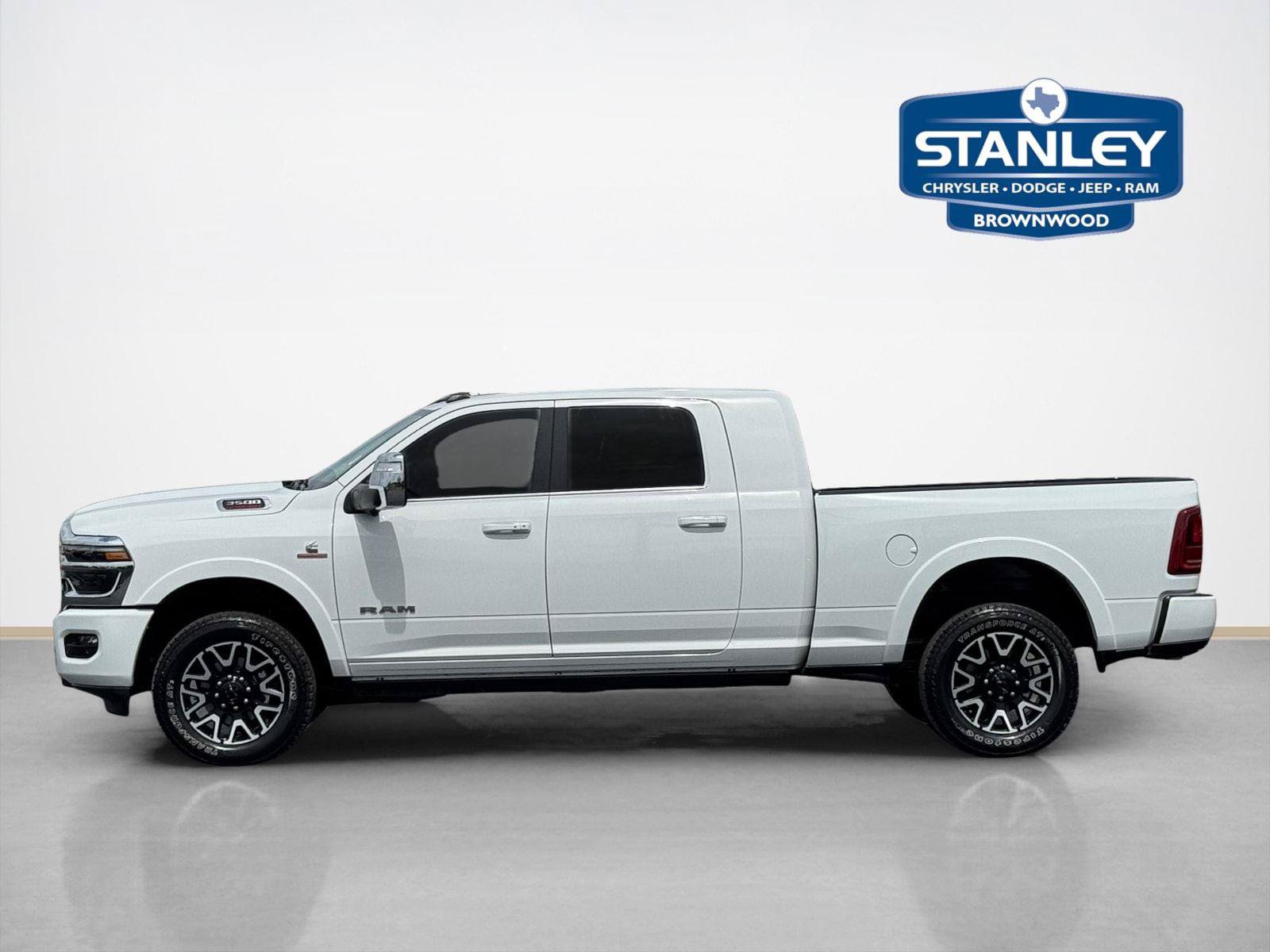 Used 2025 RAM 3500 Longhorn AWD/4WD image 4