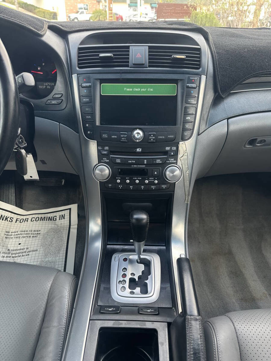 Used 2004 Acura TL 3.2 w/Navi 4dr Sedan FWD image 14