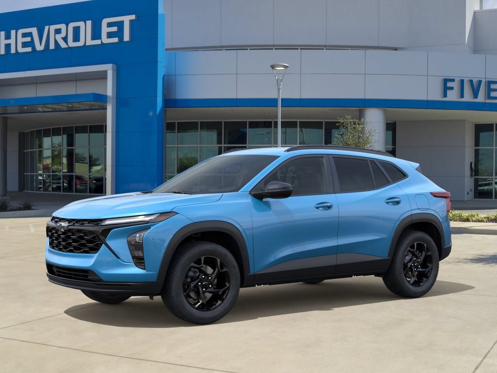 New 2026 Chevrolet Trax LT w/ Driver Confidence Package FWD image 2