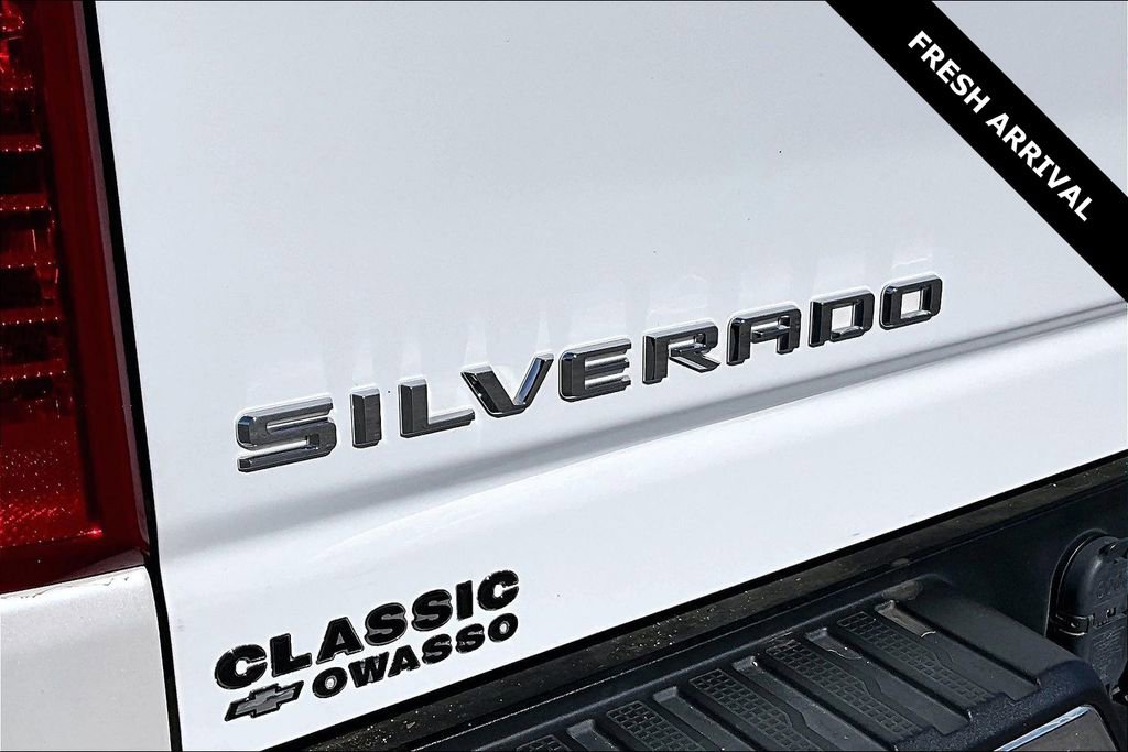 Used 2023 Chevrolet Silverado 3500 LT w/ Remote Start Package image 24