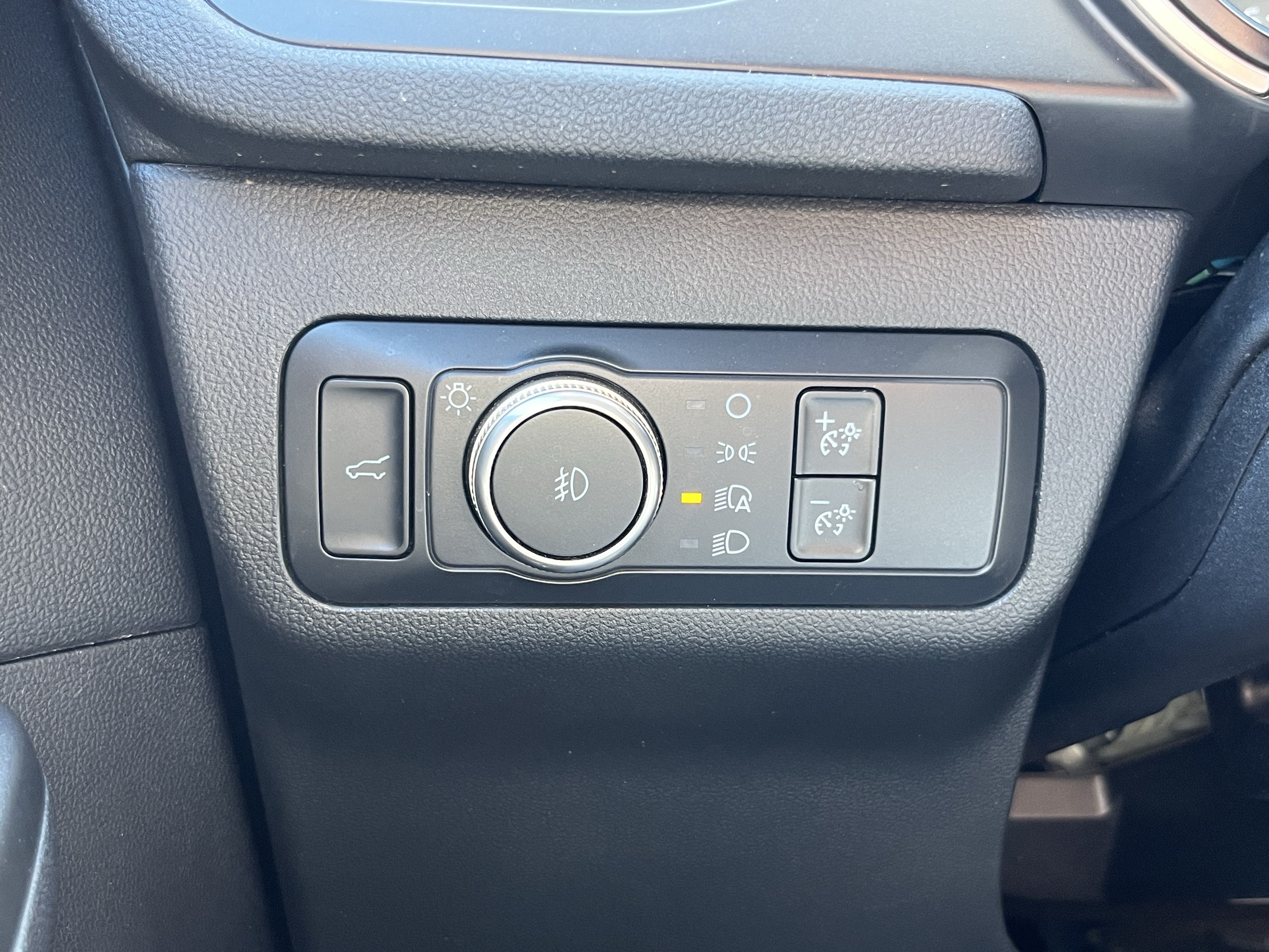 Used 2020 Ford Escape SEL AWD/4WD image 40