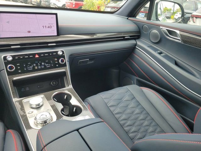 Used 2025 Genesis GV80 3.5T e-SC image 17
