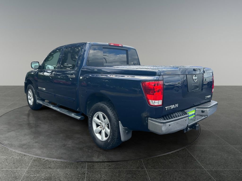 Used 2011 Nissan Titan SV w/ SV Value Truck Pkg AWD/4WD image 8