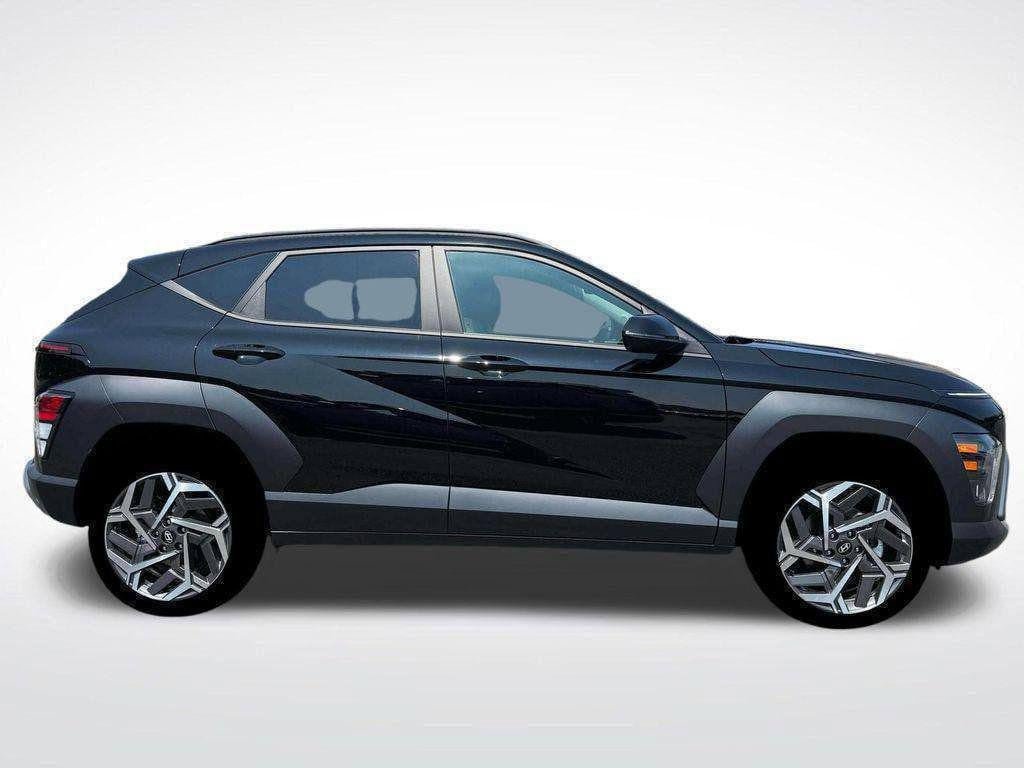 New 2026 Hyundai Kona SEL Premium FWD image 9