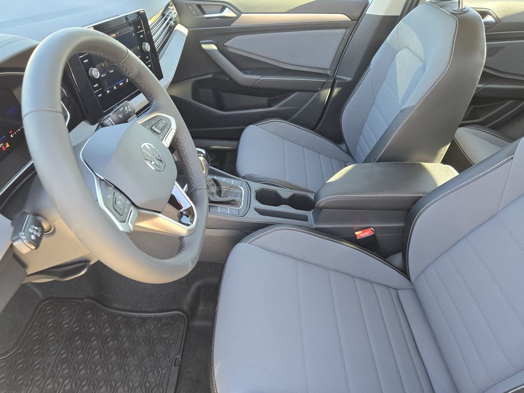 New 2026 Volkswagen Jetta SE image 10