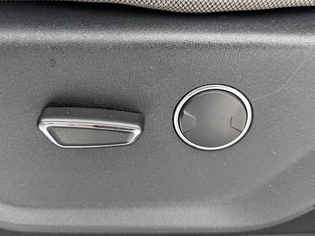 Used 2016 Ford F150 XLT w/ Equipment Group 301A Mid image 15