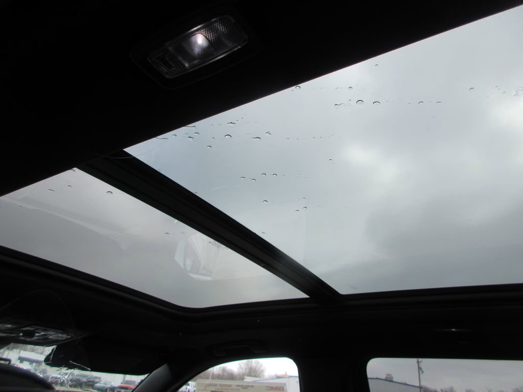 New 2026 GMC Yukon XL Denali Ultimate image 15