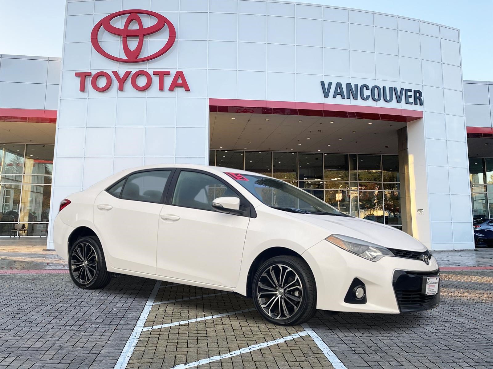 Used 2015 Toyota Corolla S FWD image 1