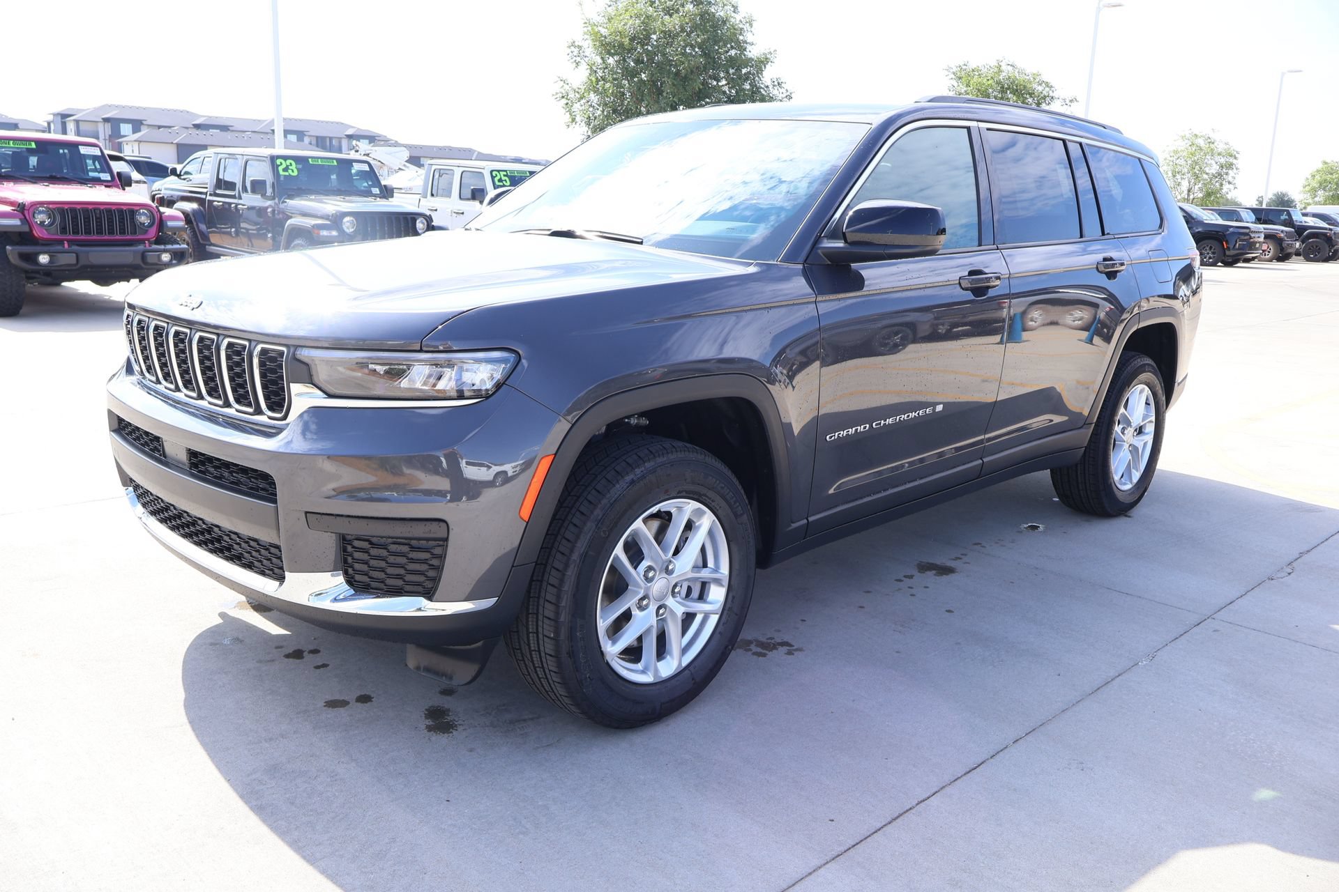 New 2026 Jeep Grand Cherokee L 4WD image 10