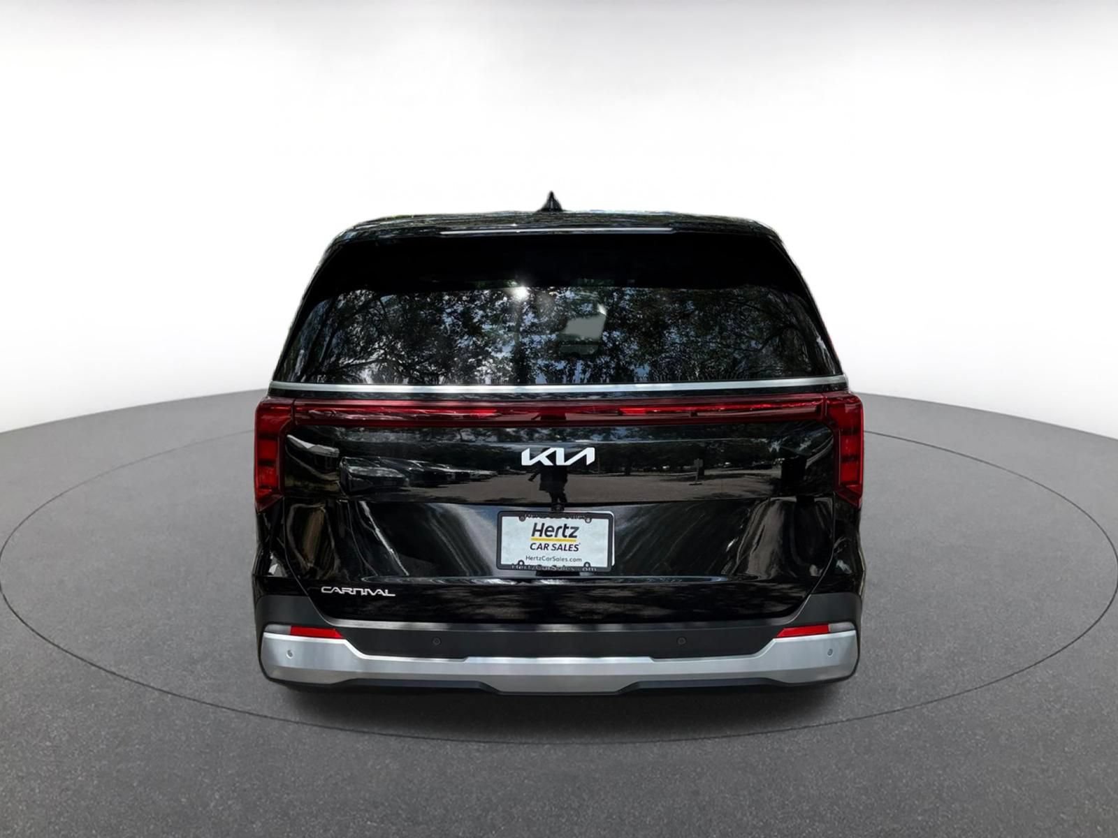 Used 2026 Kia Carnival FWD image 6