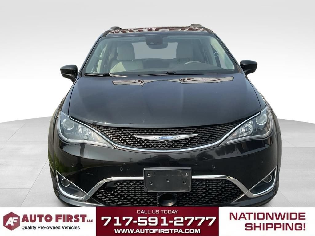 Used 2018 Chrysler Pacifica Touring-L w/ Advanced Safetytec Group FWD image 2