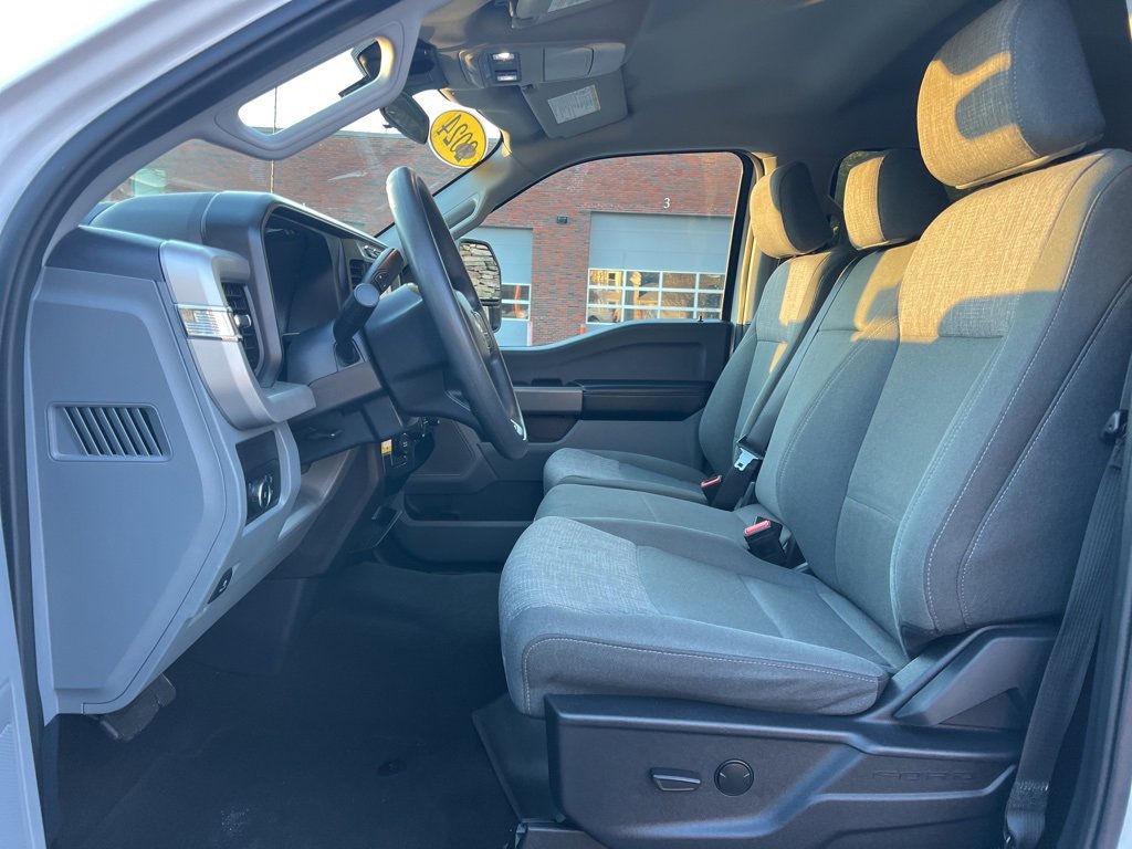 Used 2024 Ford F250 XLT w/ Snow Plow Prep Package image 12