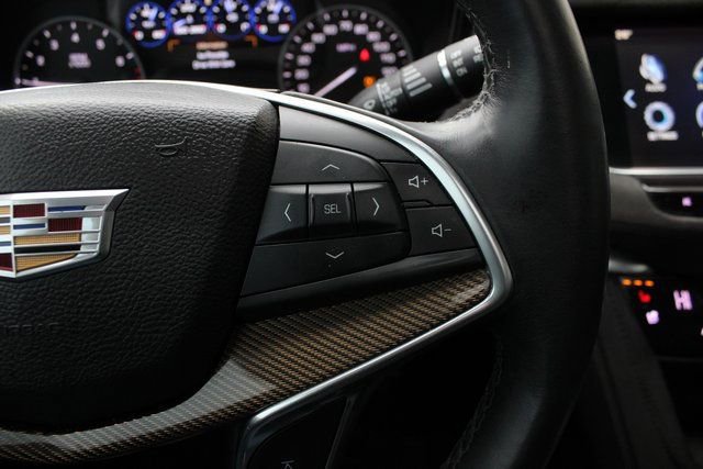 Used 2017 Cadillac XT5 Platinum image 17