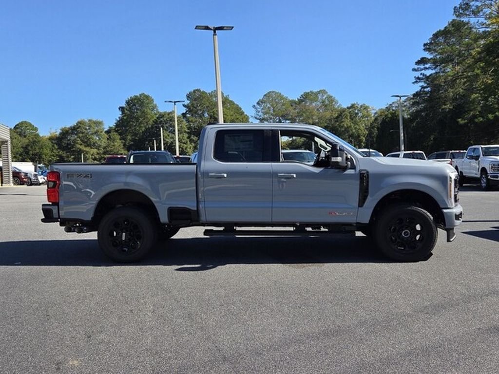 New 2027 Ford F350 Lariat w/ Black Appearance Package AWD/4WD image 15