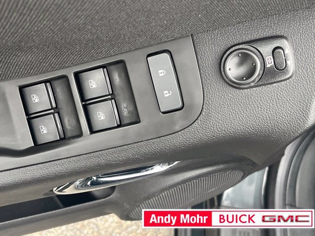 Used 2015 Chevrolet Camaro LT RWD image 27