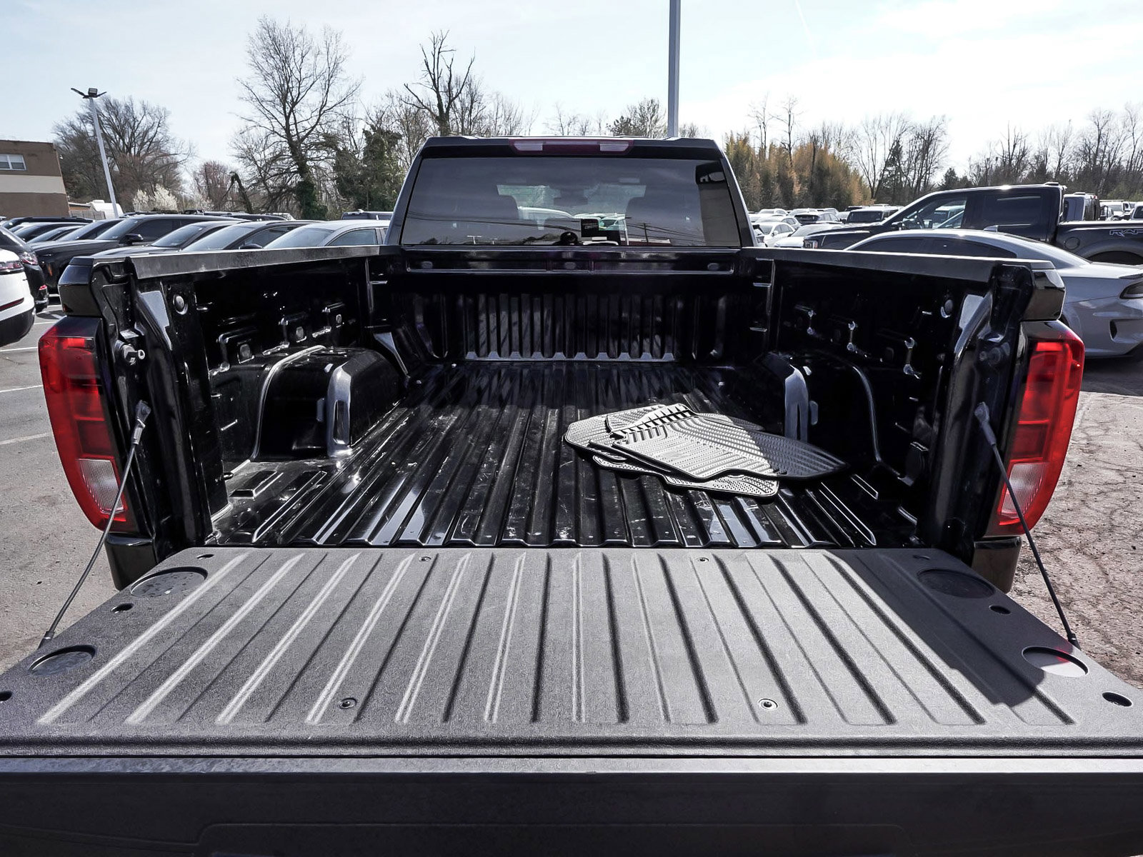 Used 2023 GMC Sierra 1500 Elevation image 47