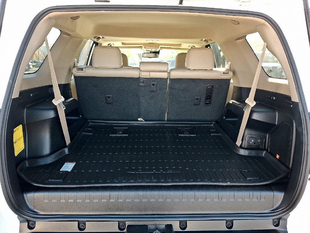Used 2022 Toyota 4Runner Limited AWD/4WD image 29