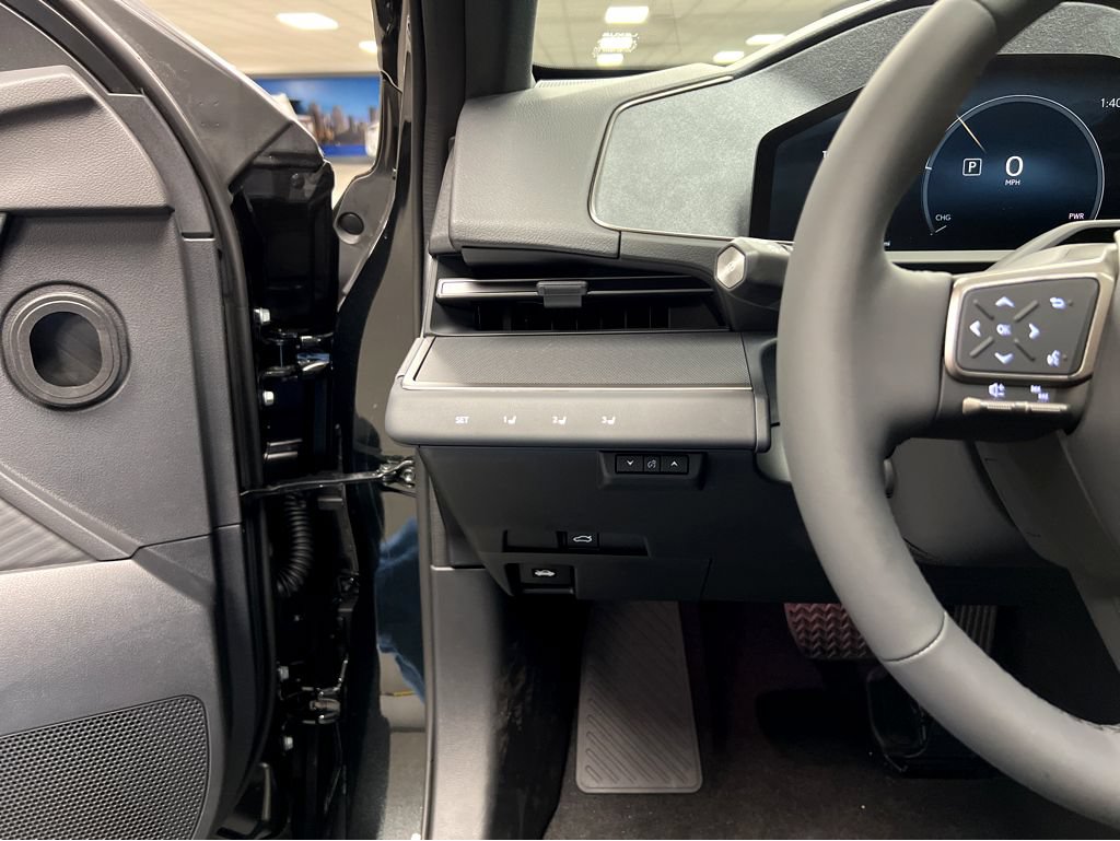 New 2026 Lexus ES 500e AWD/4WD image 42