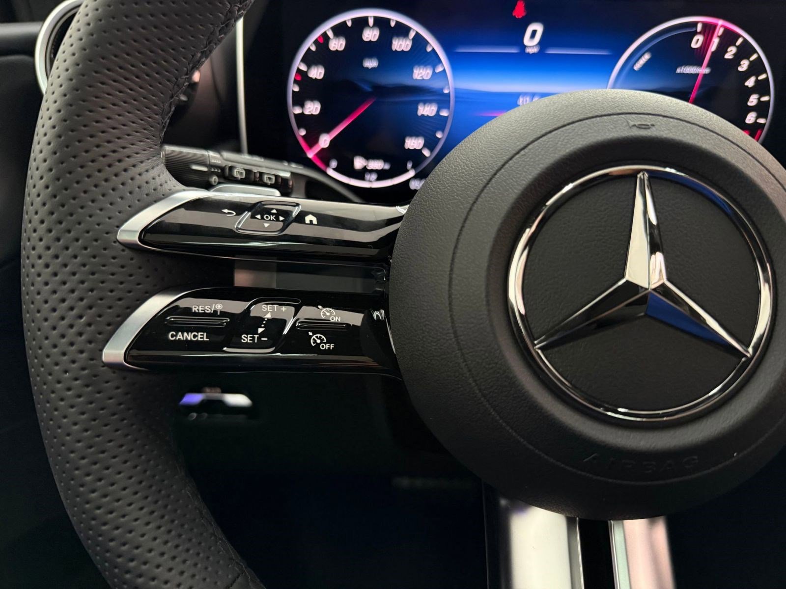 New 2026 Mercedes-Benz GLC 350e 4MATIC image 15