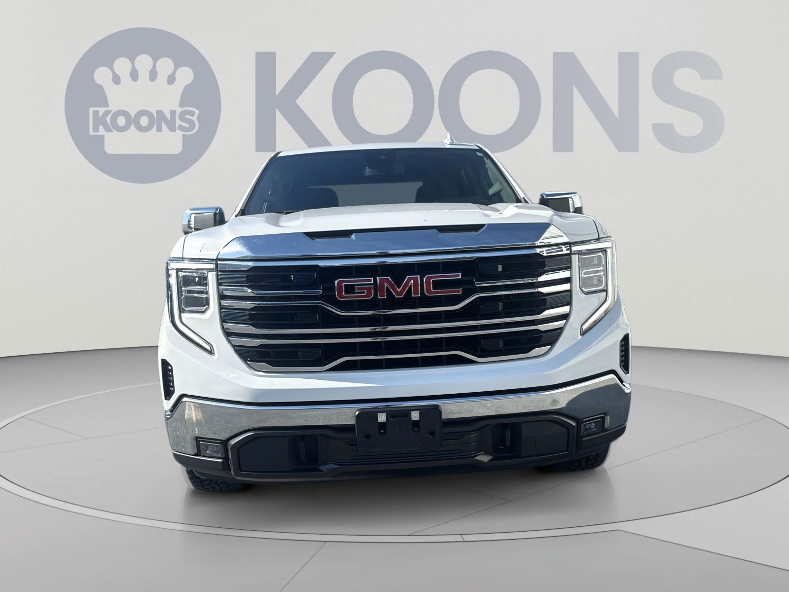 Used 2025 GMC Sierra 1500 SLT AWD/4WD image 11