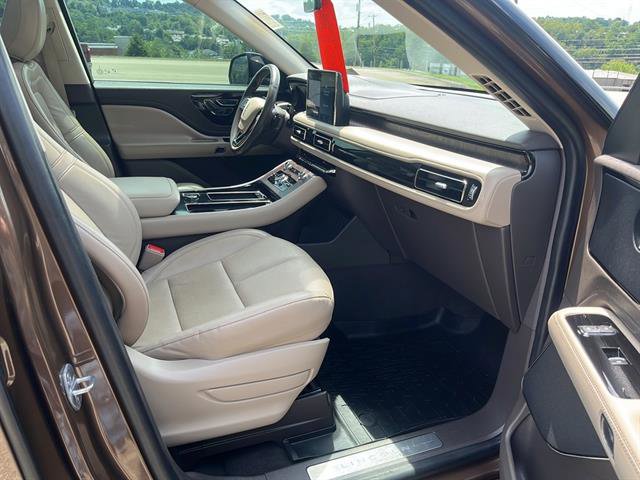 Used 2022 Lincoln Aviator Reserve w/ Equipment Group 201A image 19