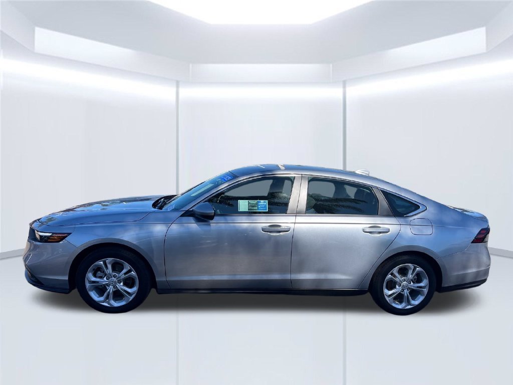 Used 2025 Honda Accord LX image 2