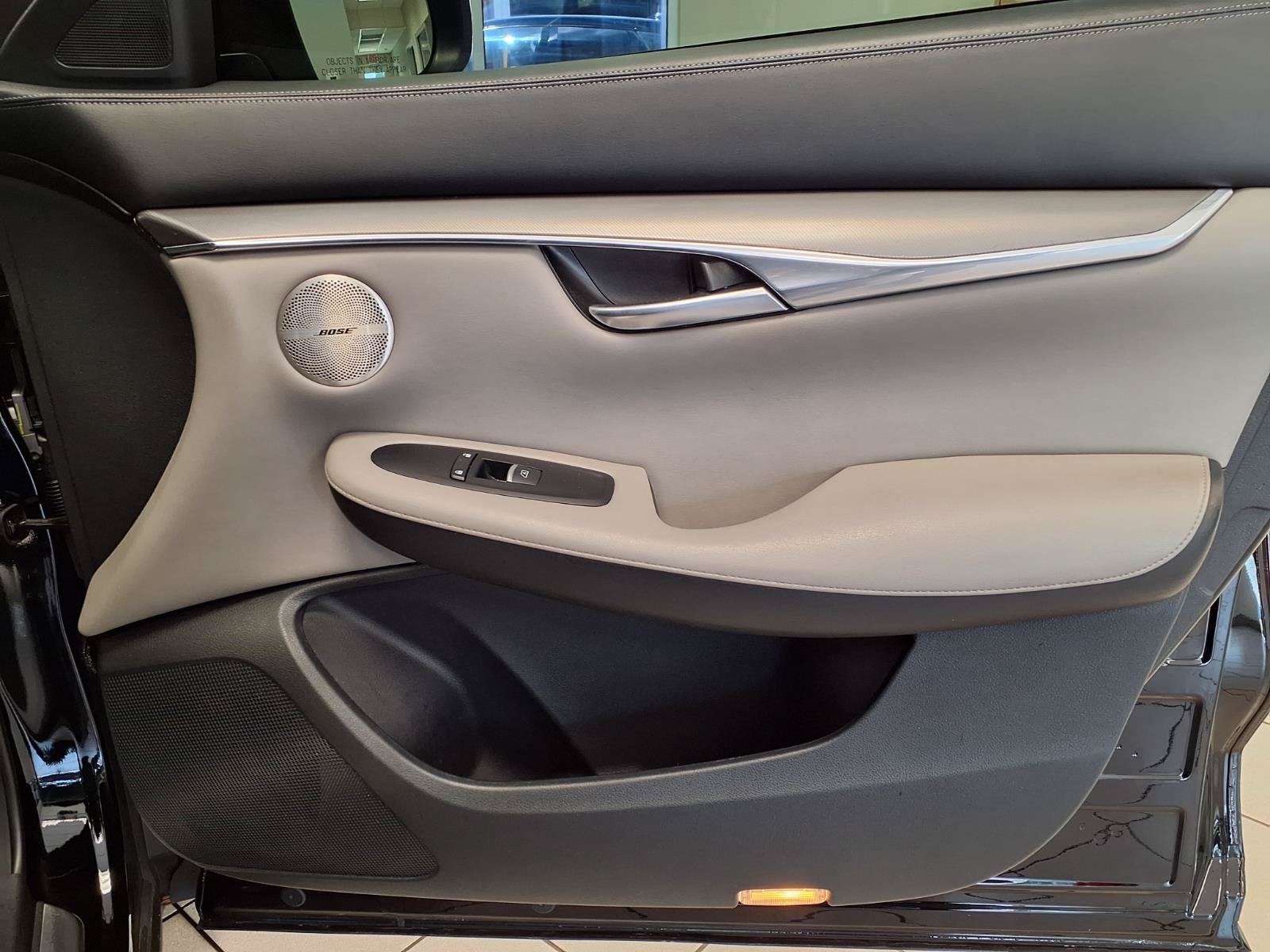 Used 2023 INFINITI QX50 Luxe w/ Cargo Package FWD image 12