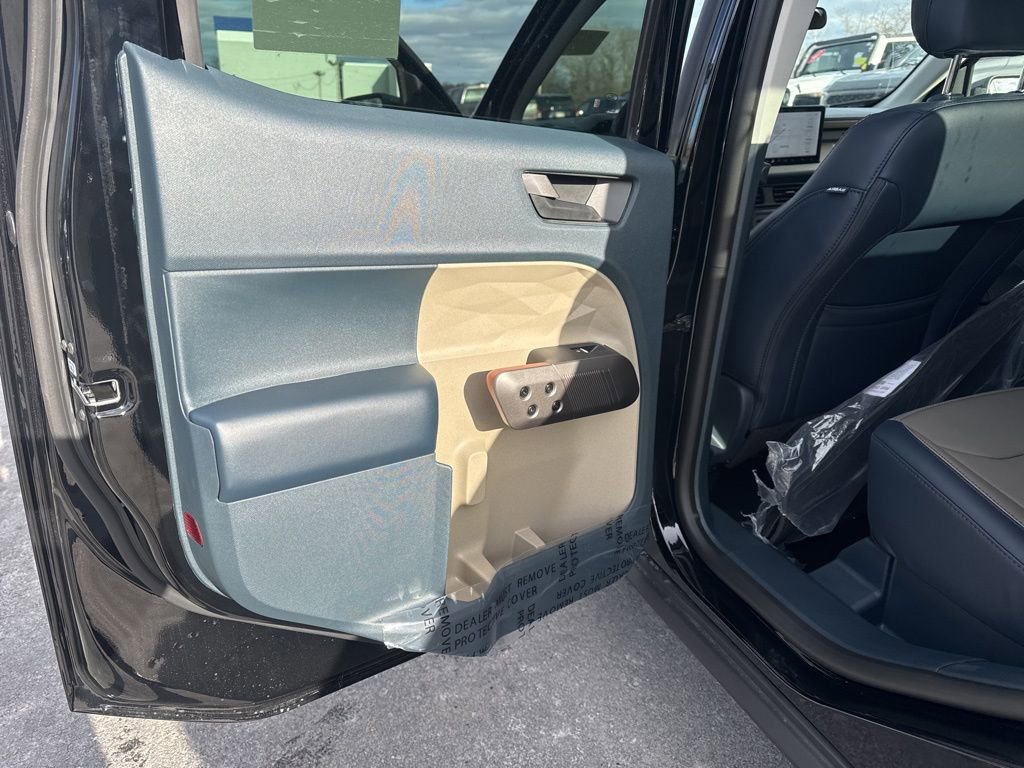 New 2026 Ford Maverick Lariat image 18