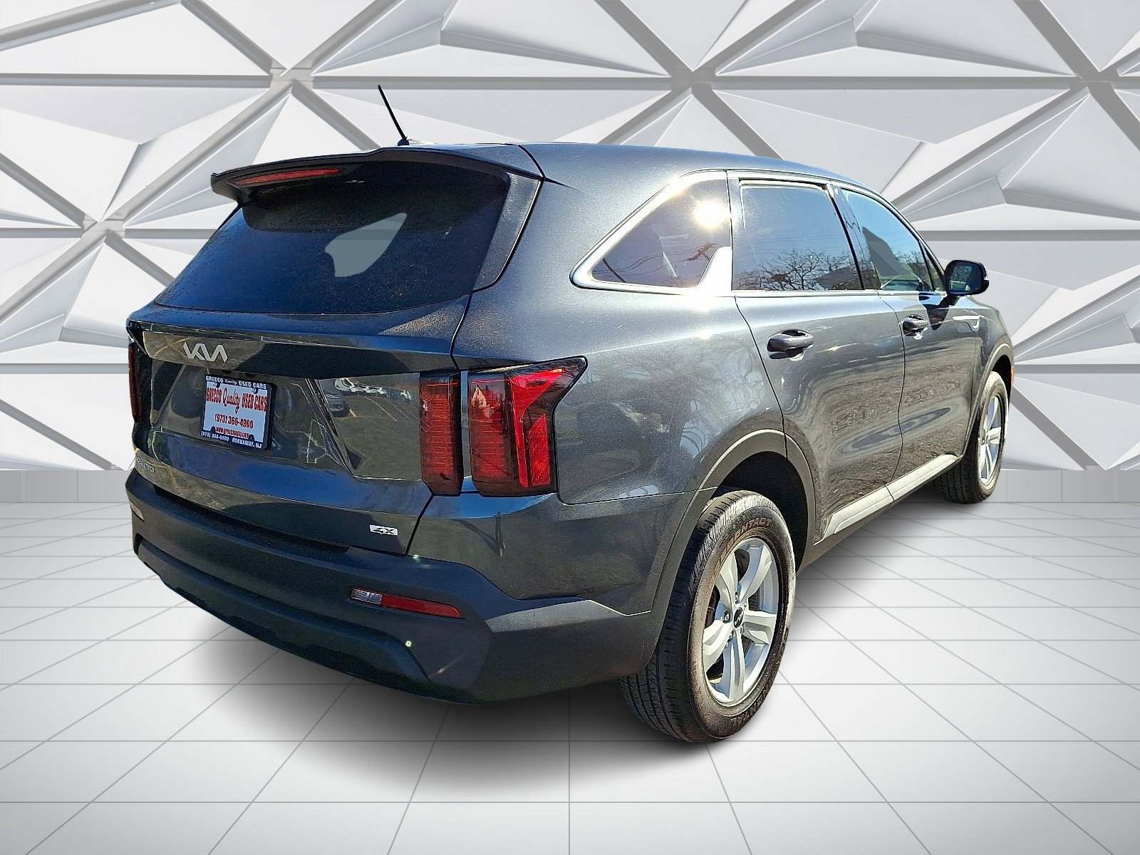 Used 2023 Kia Sorento LX image 10