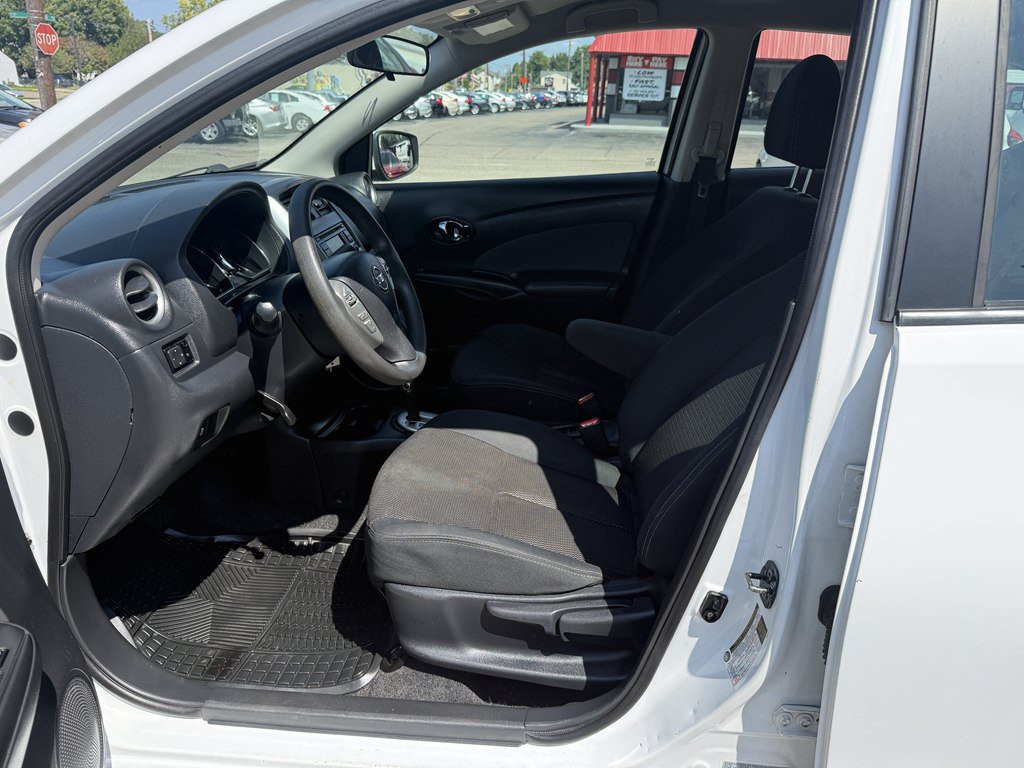 Used 2016 Nissan Versa SV FWD image 12
