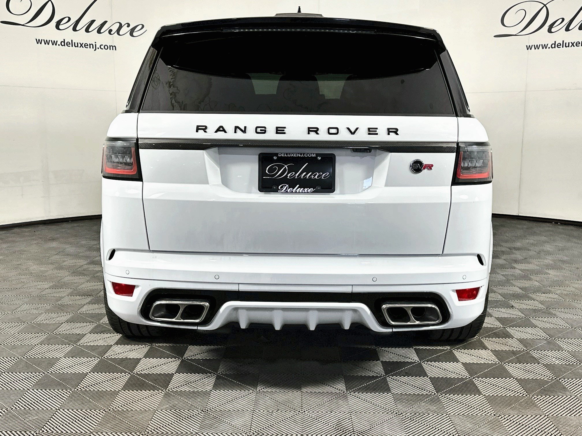 Used 2022 Land Rover Range Rover Sport SVR Carbon Edition AWD/4WD image 5