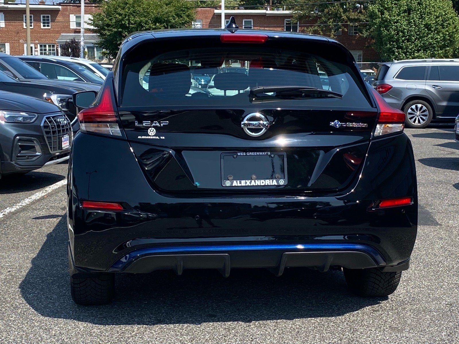 Used 2022 Nissan Leaf S FWD image 4