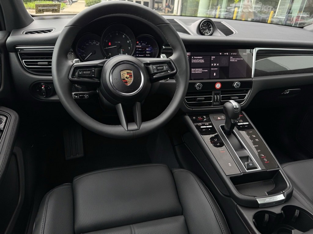 New 2025 Porsche Macan image 6