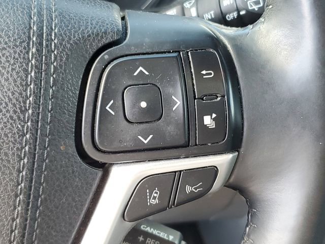 Used 2017 Toyota Highlander Limited AWD/4WD image 14