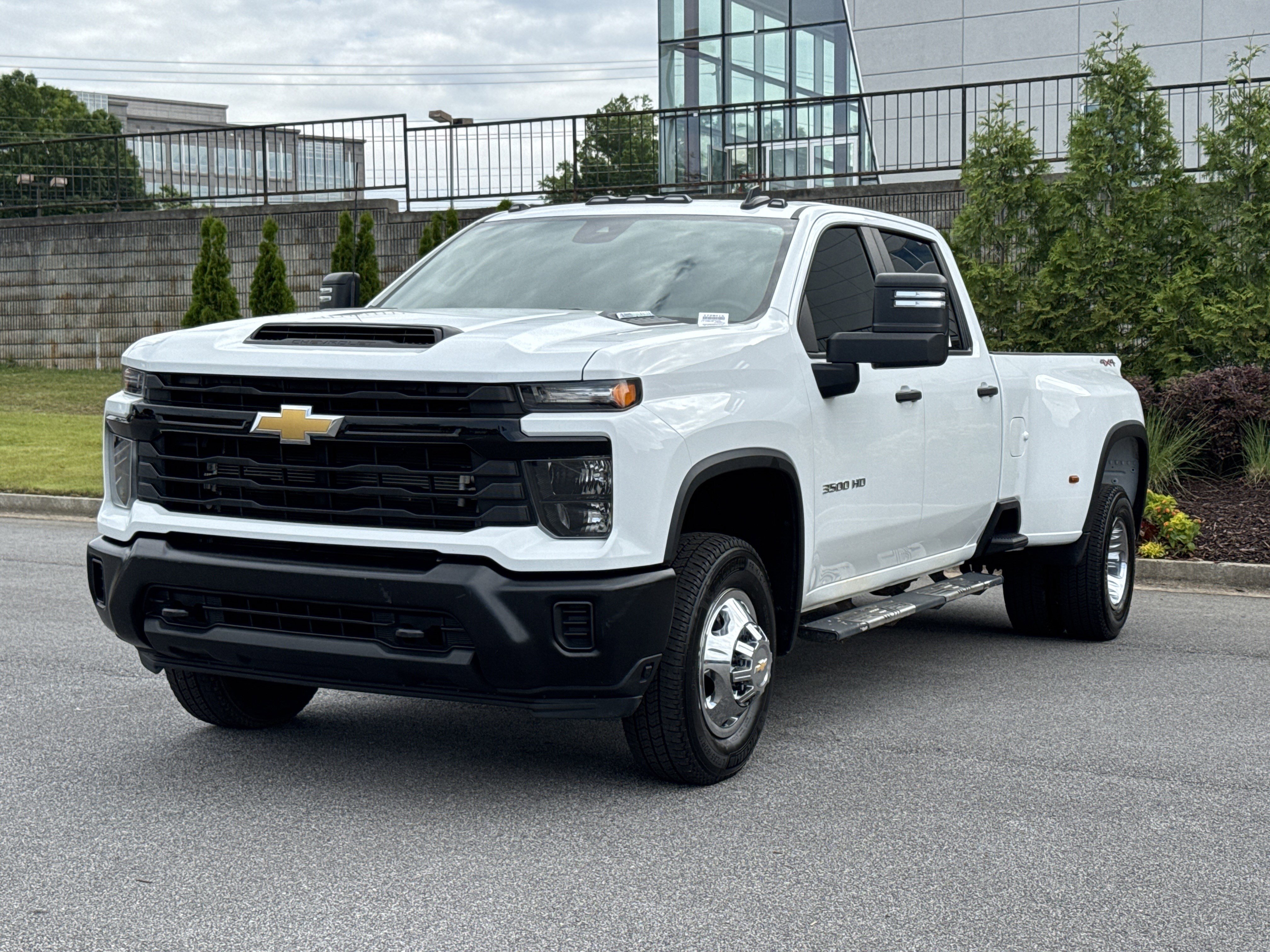 Used 2024 Chevrolet Silverado 3500 W/T AWD/4WD image 5