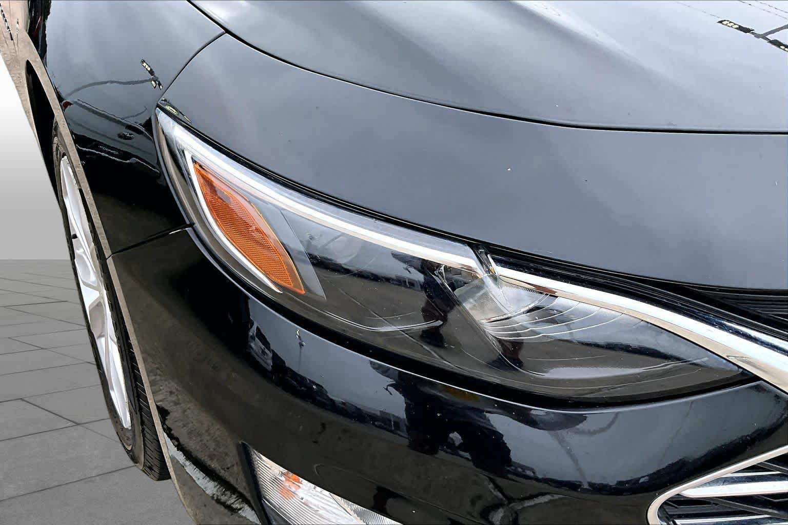 Used 2020 Chevrolet Malibu LT FWD image 27