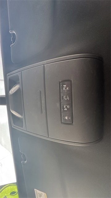 Used 2019 Dodge Grand Caravan SXT image 33