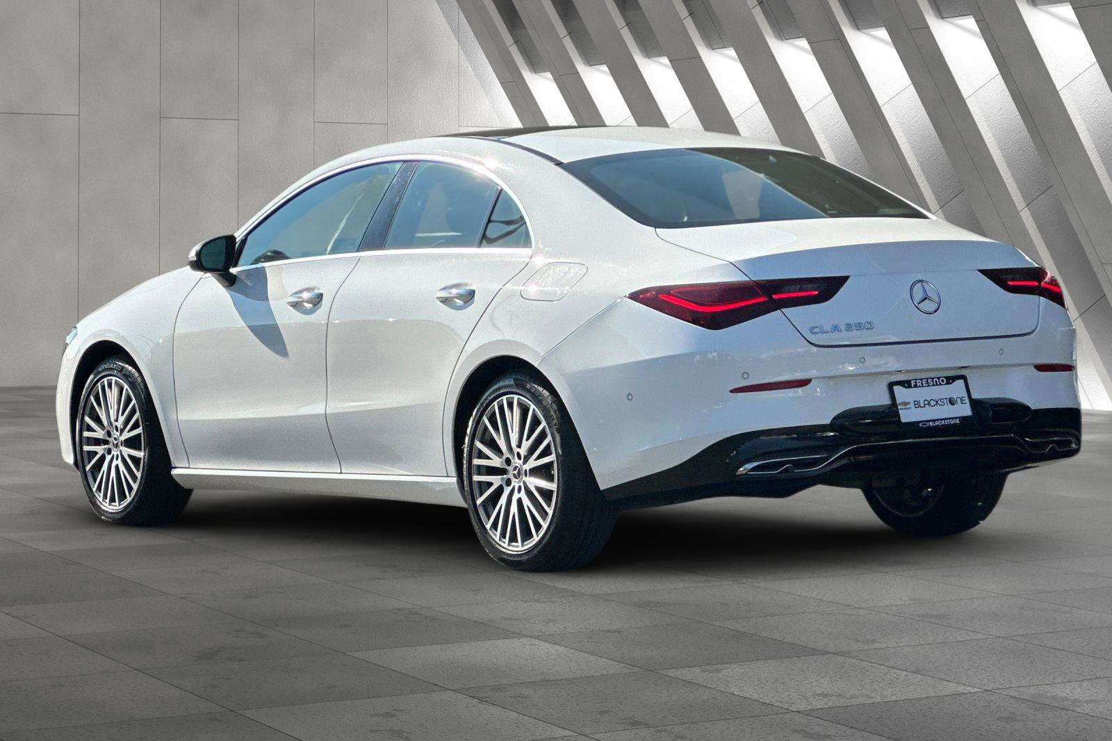 Used 2025 Mercedes-Benz CLA 250 image 6