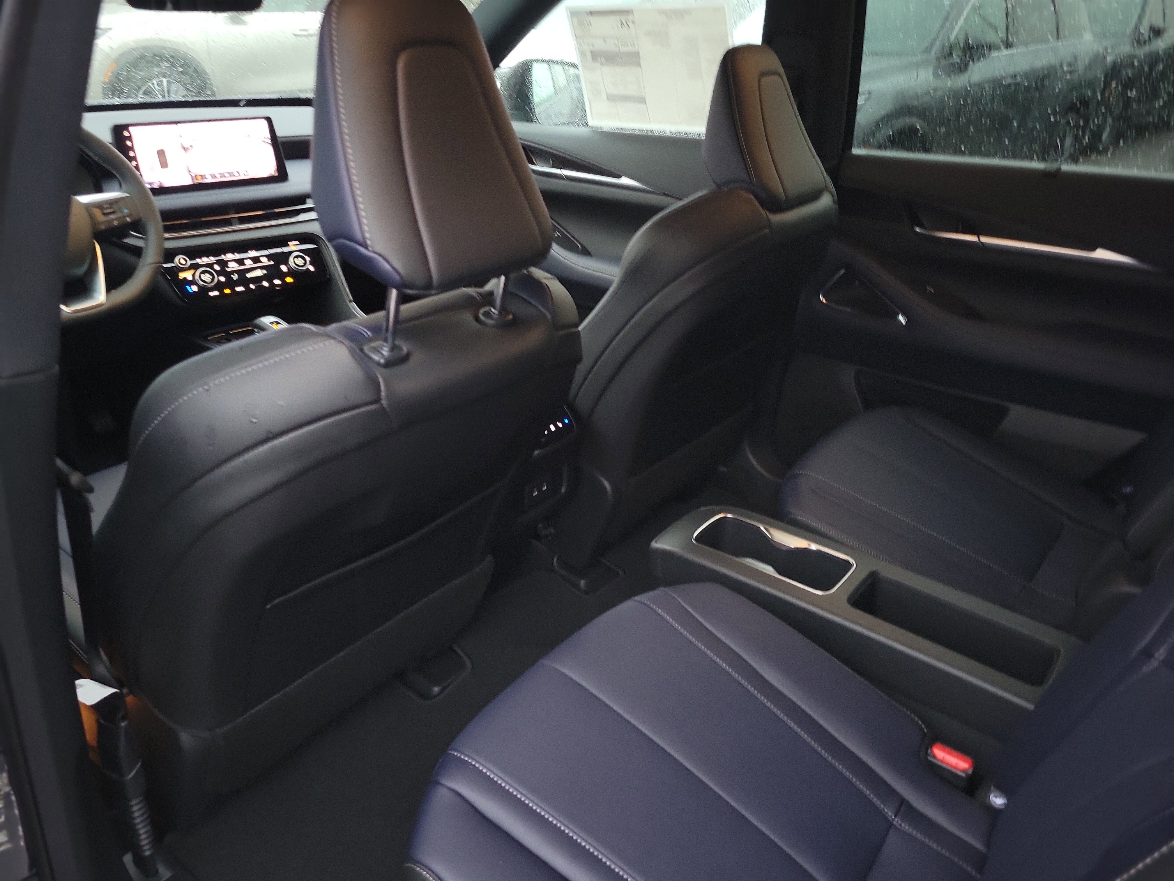 New 2026 INFINITI QX60 Sport w/ Dark Cargo Package image 25