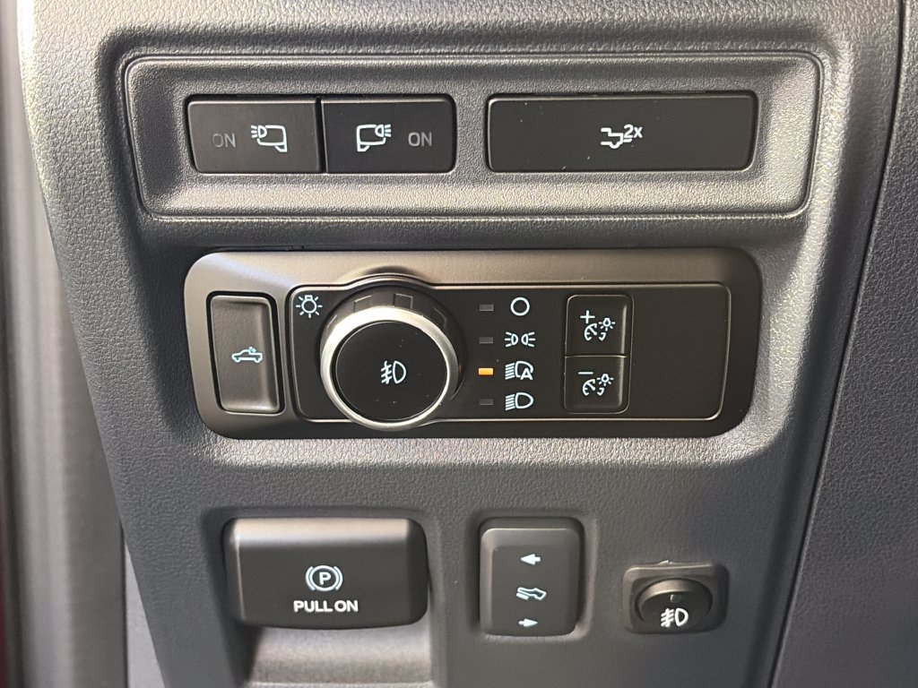 Used 2023 Ford F150 Lariat w/ Equipment Group 502A High AWD/4WD image 26
