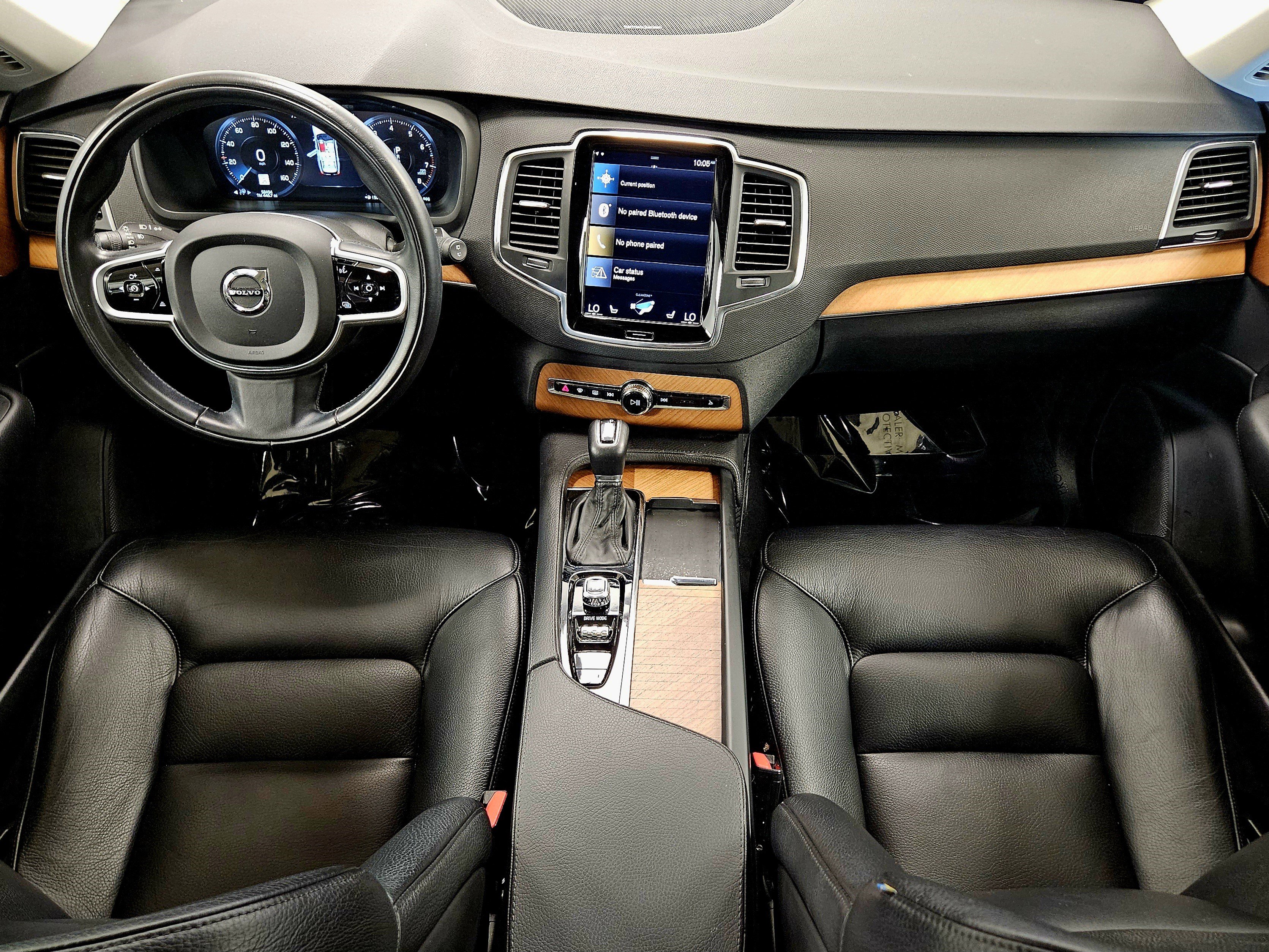 Used 2021 Volvo XC90 T6 Momentum w/ Protection Package Premier image 13