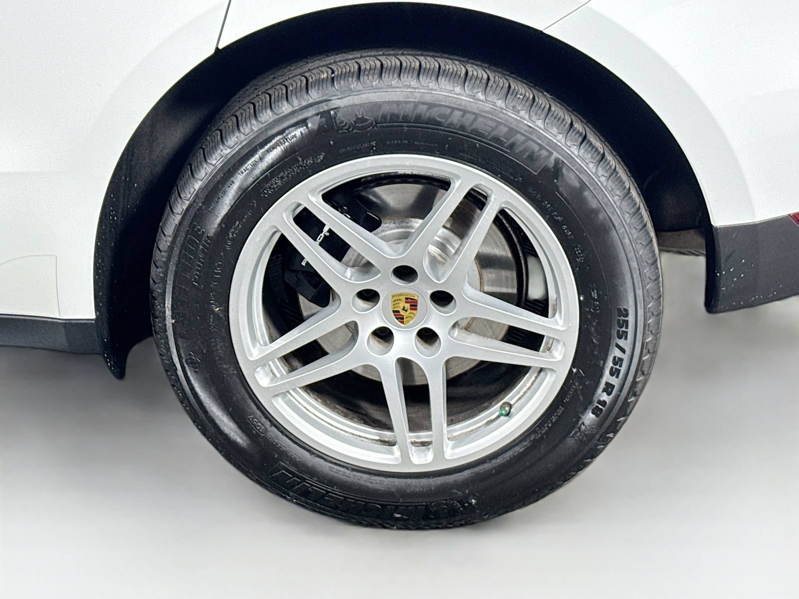 Used 2021 Porsche Macan AWD/4WD image 9