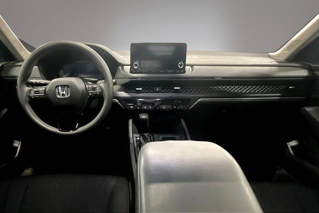 Used 2023 Honda Accord EX image 7