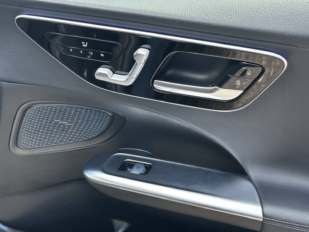Certified 2025 Mercedes-Benz C 300 4MATIC Sedan image 18