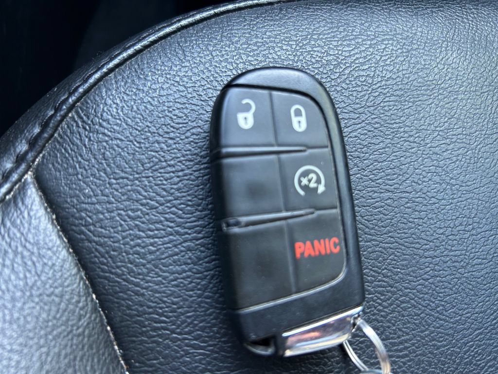 Certified 2023 Jeep Compass Limited AWD/4WD image 34